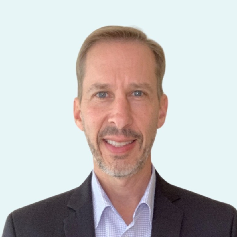 ameriprise-dean-heltemes-headshot-2x